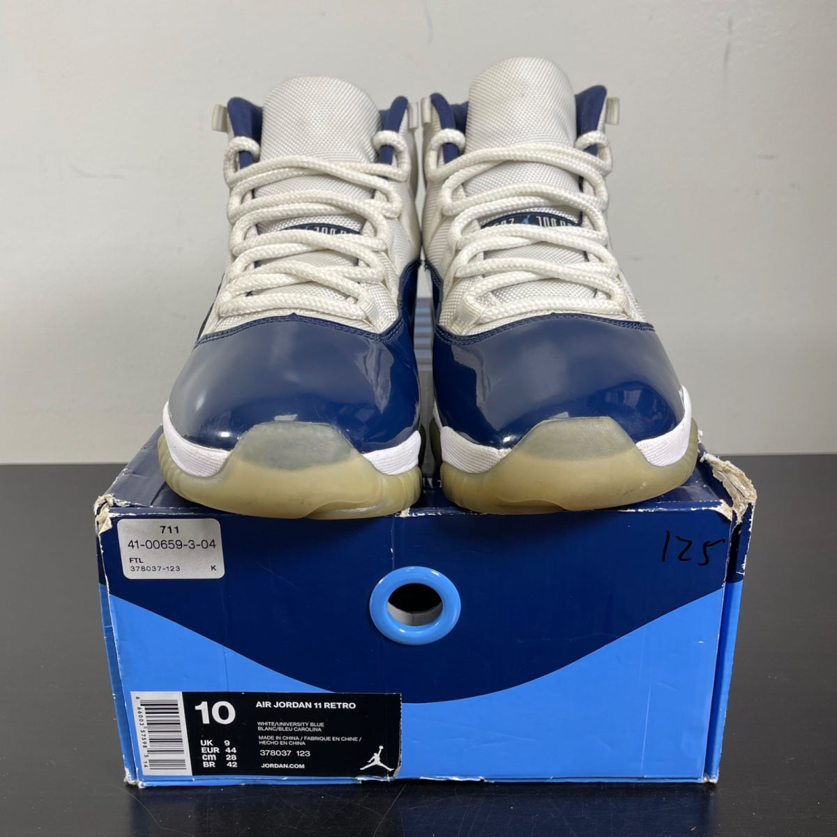 Jordan 11 Retro UNC Win Like 82 10 (Moderately Worn Pre-Owned)JordanWhite/University Blue-Midnight Navy - Image 2