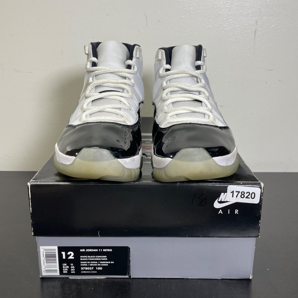 Jordan 11 Retro Concord (2018) 12 (Moderately Worn Pre-Owned)JordanWhite/Black-Concord - Image 2