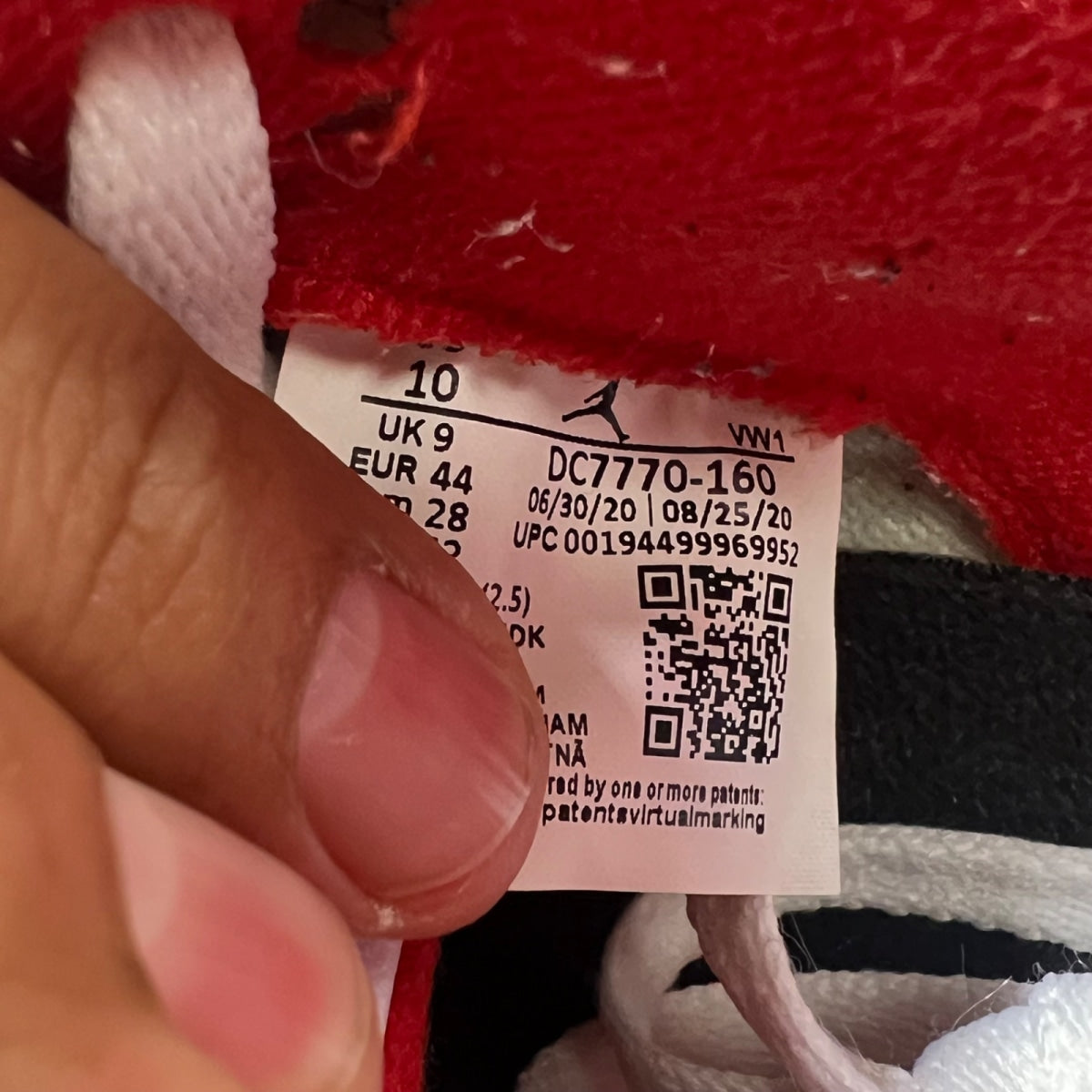 Jordan 4 Retro Fire Red (2020) 10 (Moderately Worn Pre-Owned)JordanWhite/Black-Tech Grey-Fire Red - Image 7