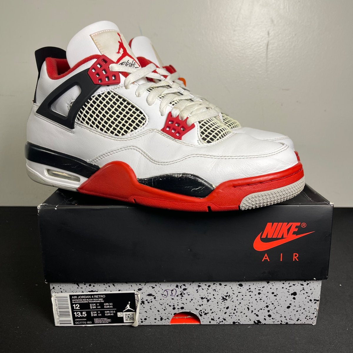 Jordan 4 Retro Fire Red (2020) (Size 12) - aux