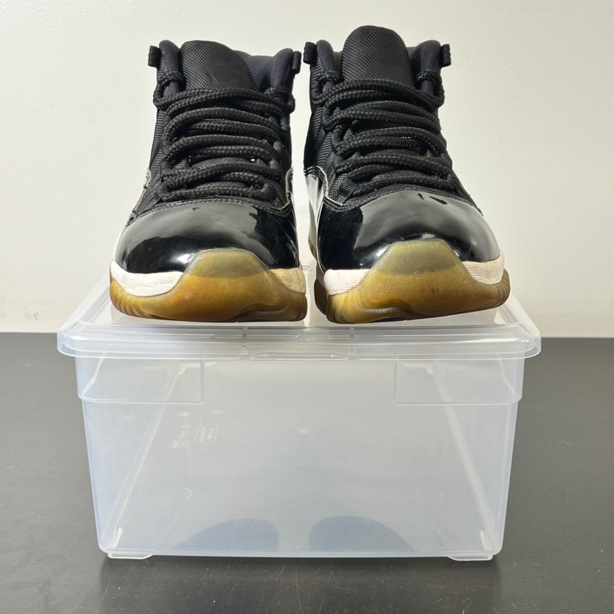 Jordan 11 Retro Space Jam (2016) 8.5 (Heavily Worn Pre-Owned)JordanBlack/Dark Concord-White - Image 2