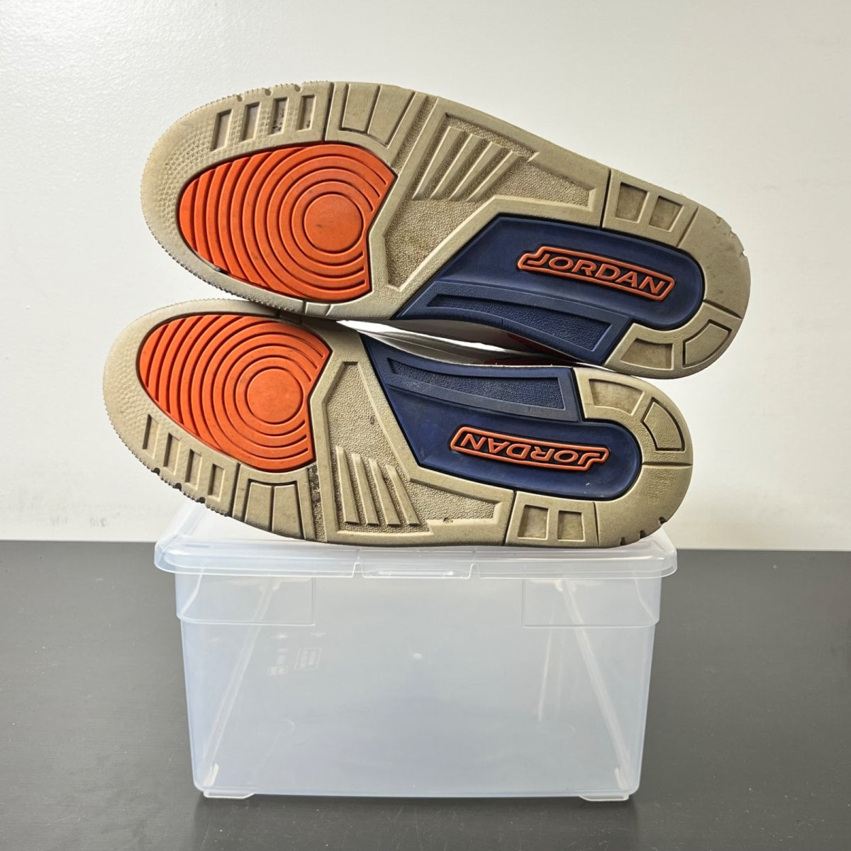 Jordan 3 Retro Knicks 8 (Heavily Worn Pre-Owned)JordanWhite/Old Royal-University Orange-Tech Grey - Image 5