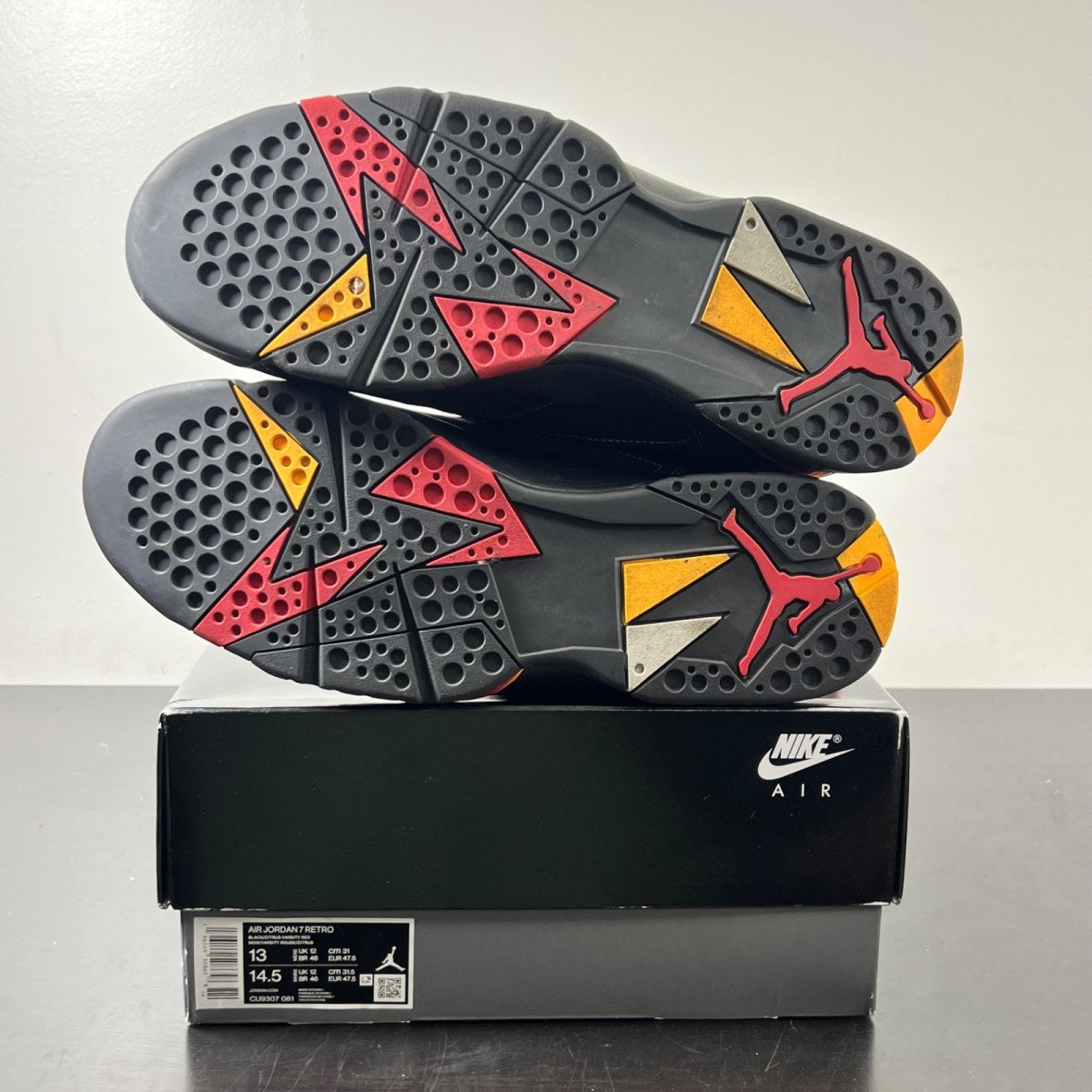 Jordan 7 Retro Citrus (2022) 13 (Lightly Worn Pre-Owned)JordanBlack/Citrus-Varsity Red - Image 5