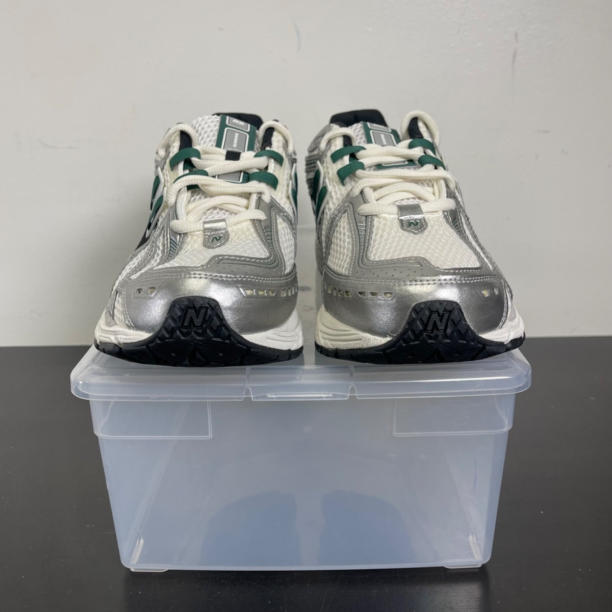 New Balance 1906R Silver Metallic Nightwatch Green 13 (Moderately Worn Pre-Owned)New BalanceSilver Metallic/Nightwatch Green/Sea Salt - Image 2