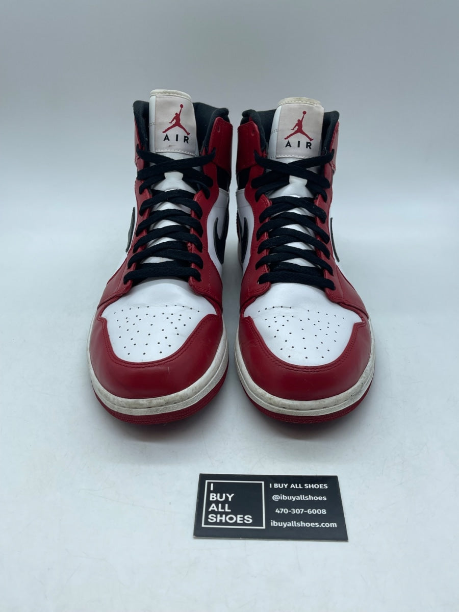 Jordan 1 Retro Chicago (2013) 13 (Moderately Worn Pre-Owned) - Image 2