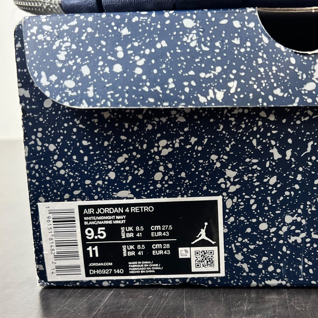 Jordan 4 Retro Midnight Navy 9.5 (Moderately Worn Pre-Owned)JordanWhite/Midnight Navy/Light Smoke Grey-Fire Red - Image 4