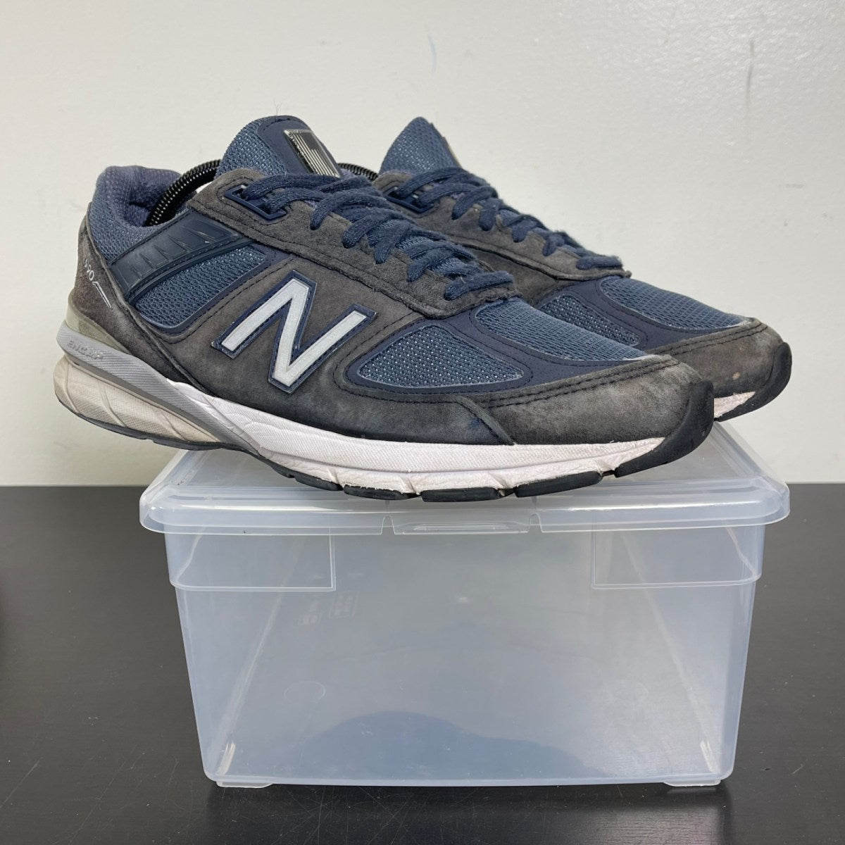 New Balance 990v5 Navy 10 (Moderately Worn Pre-Owned)New BalanceNavy/Silver - Image 1
