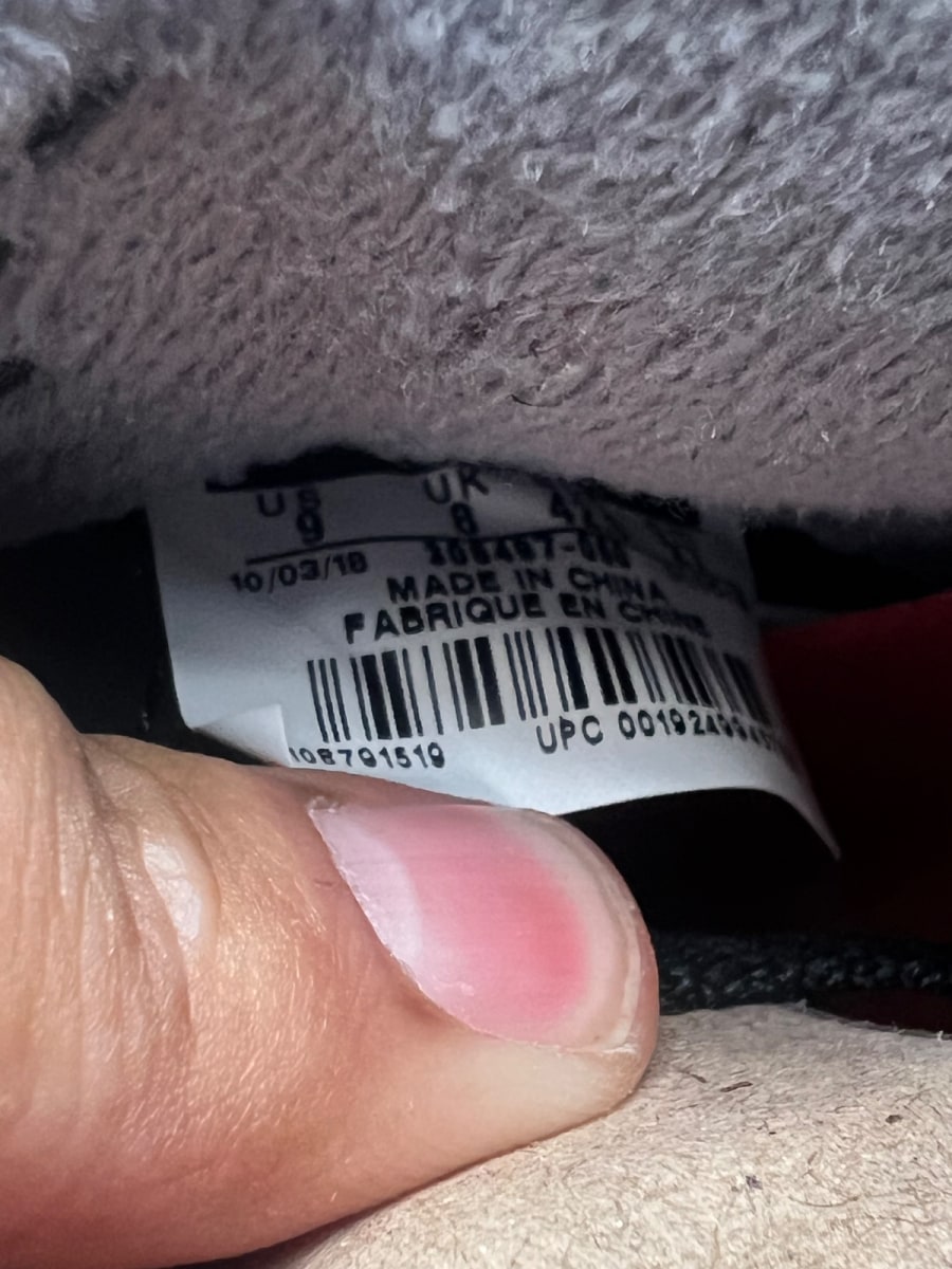 Jordan 4 Retro Bred (2019) 9 (Moderately Worn Pre-Owned)JordanBlack/Fire Red-Cement Grey-Summit White - Image 7