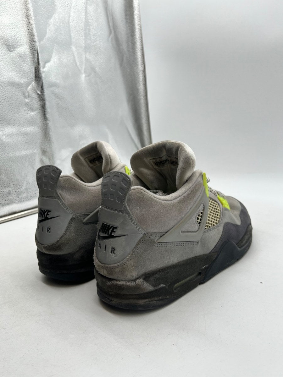 Jordan 4 Retro SE 95 Neon 13 (Heavily Worn Pre-Owned)JordanCool Grey/Volt-Wolf Grey-Anthracite - Image 3