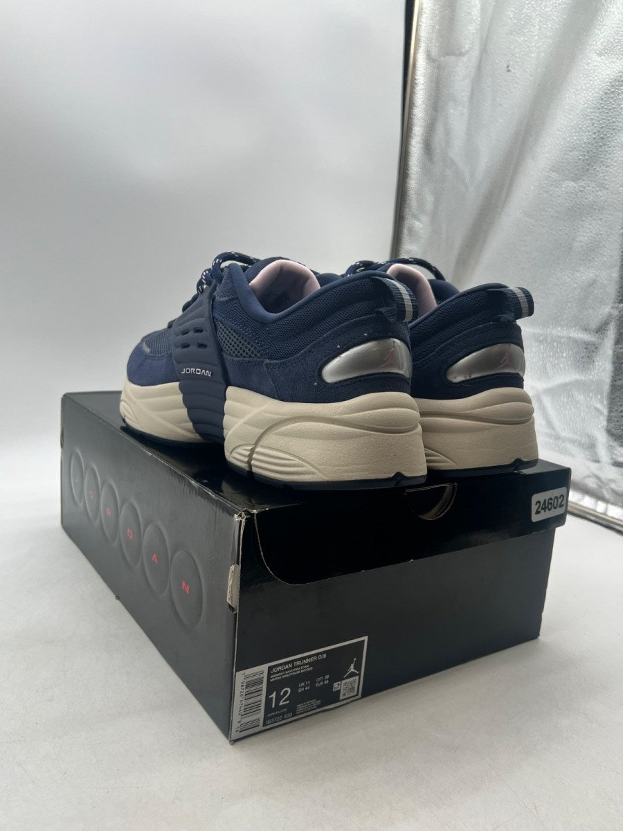 Jordan Trunner O/S Midnight Navy Light Orewood Brown 12 (Lightly Worn Pre-Owned)JordanMidnight Navy/Thunder Blue/Light Orewood Brown/Pink Foam - Image 6