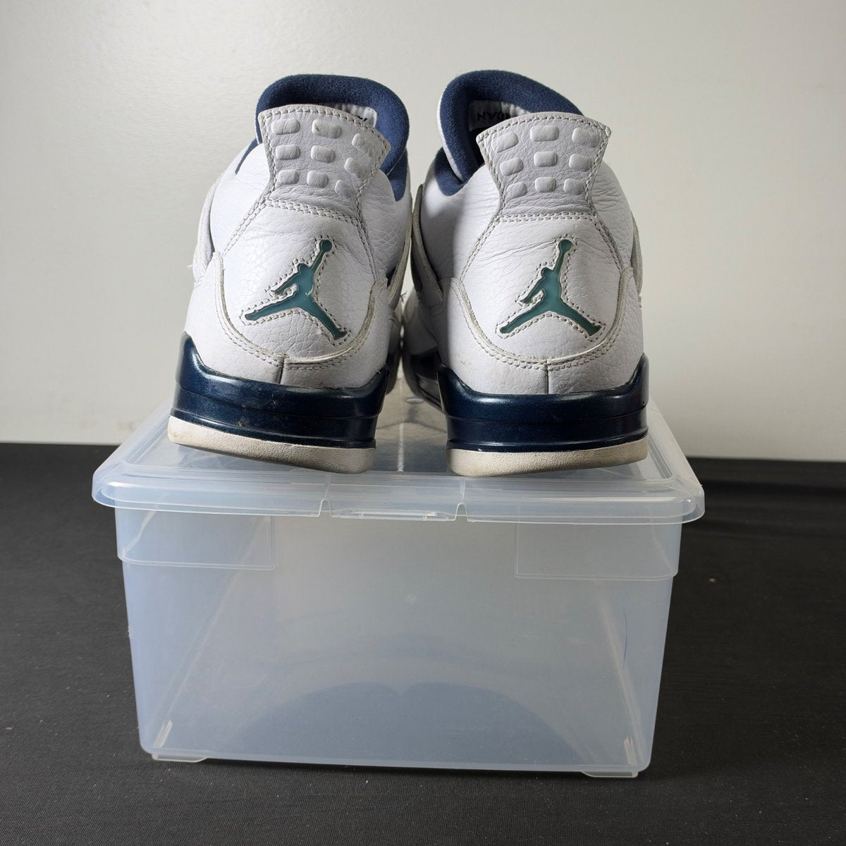 Jordan 4 Retro Columbia (2015) (Size 12) - Image 3