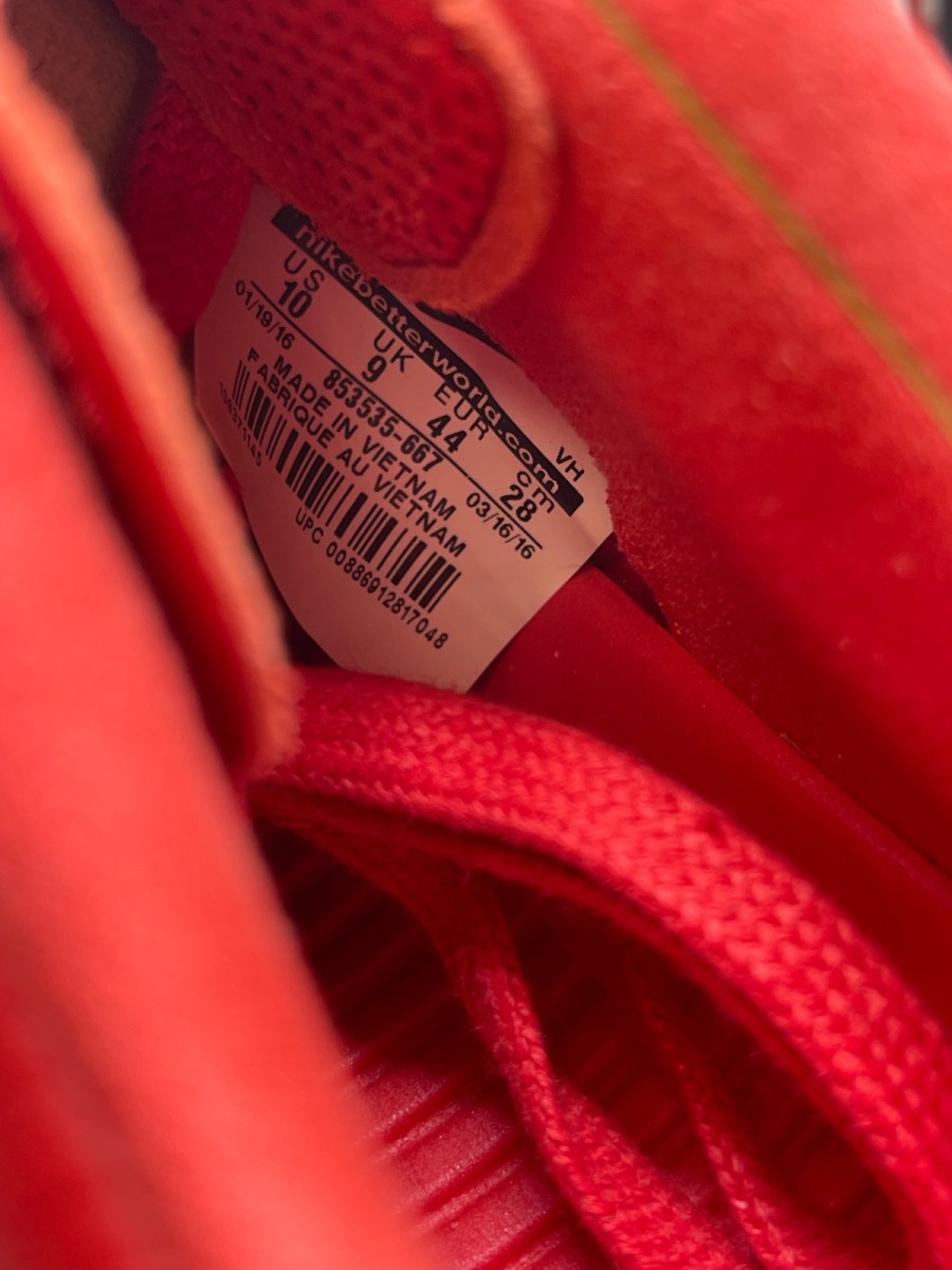 Nike Roshe Tiempo 6 QS 10 (Moderately Worn Pre-Owned) - Image 8