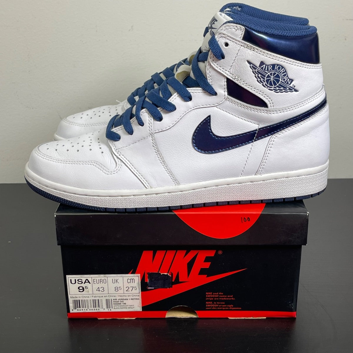 Jordan 1 Retro Metallic Navy (2016) 9.5 (Moderately Worn Pre-Owned)JordanWhite/Metallic Navy - Image 3