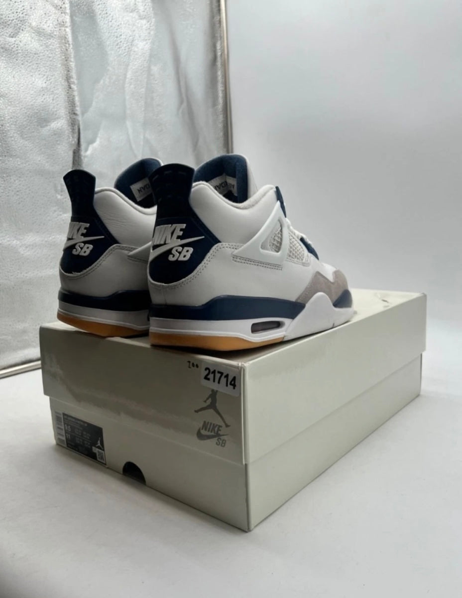 Jordan 4 Retro SB Navy 9.5 (Heavily Worn Pre-Owned)JordanSummit White/White/Navy/Neutral Grey/Gum Yellow/Varsity Red - Image 3