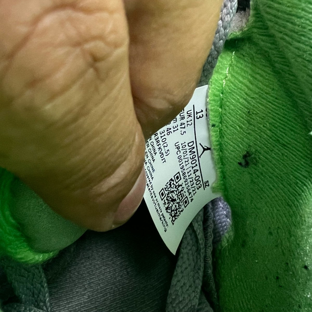 Jordan 5 Retro Green Bean (2022) 12 (Moderately Worn Pre-Owned)JordanSilver/Green Bean-Flint Grey - Image 7