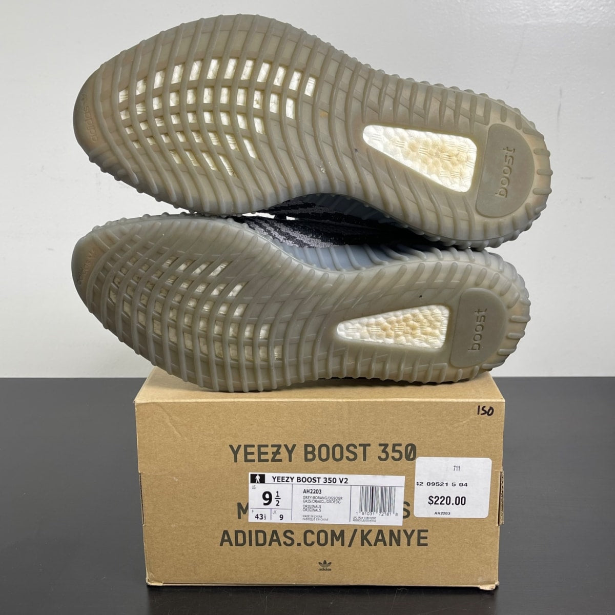 adidas Yeezy Boost 350 V2 Beluga 2.0 9.5 (Moderately Worn Pre-Owned)adidasGrey/Bold Orange/Dark Solid Grey - Image 5