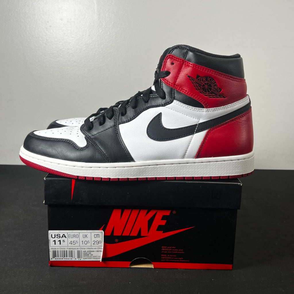 Jordan 1 Retro Black Toe (2016) 11.5 (Lightly Worn Pre-Owned)JordanWhite/Varsity Red/Black - Image 3