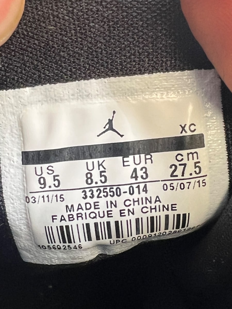 Jordan 1 Retro Rare Air Patch 9.5 (Moderately Worn Pre-Owned)JordanBlack/Gym Red-Black-White - Image 7