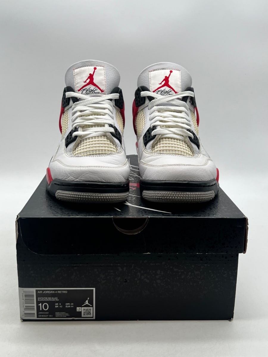 Jordan 4 Retro Red Cement 10 (Moderately Worn Pre-Owned)JordanWhite/Fire Red/Black/Neutral Grey - Image 2