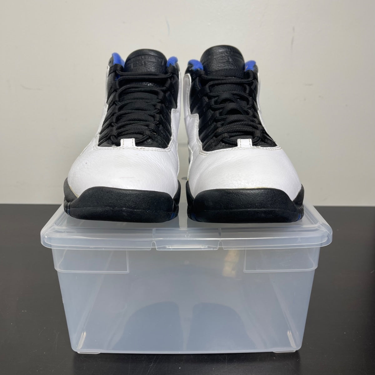 Jordan 10 Retro Orlando 9.5 (Moderately Worn Pre-Owned)JordanWhite/Black-Royal-Metallic Silver - Image 2