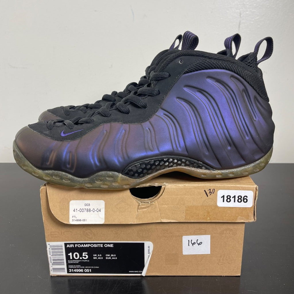 Nike Air Foamposite One Eggplant 10.5 (Moderately Worn Pre-Owned)NikeBlack/Varsity Purple - Image 3