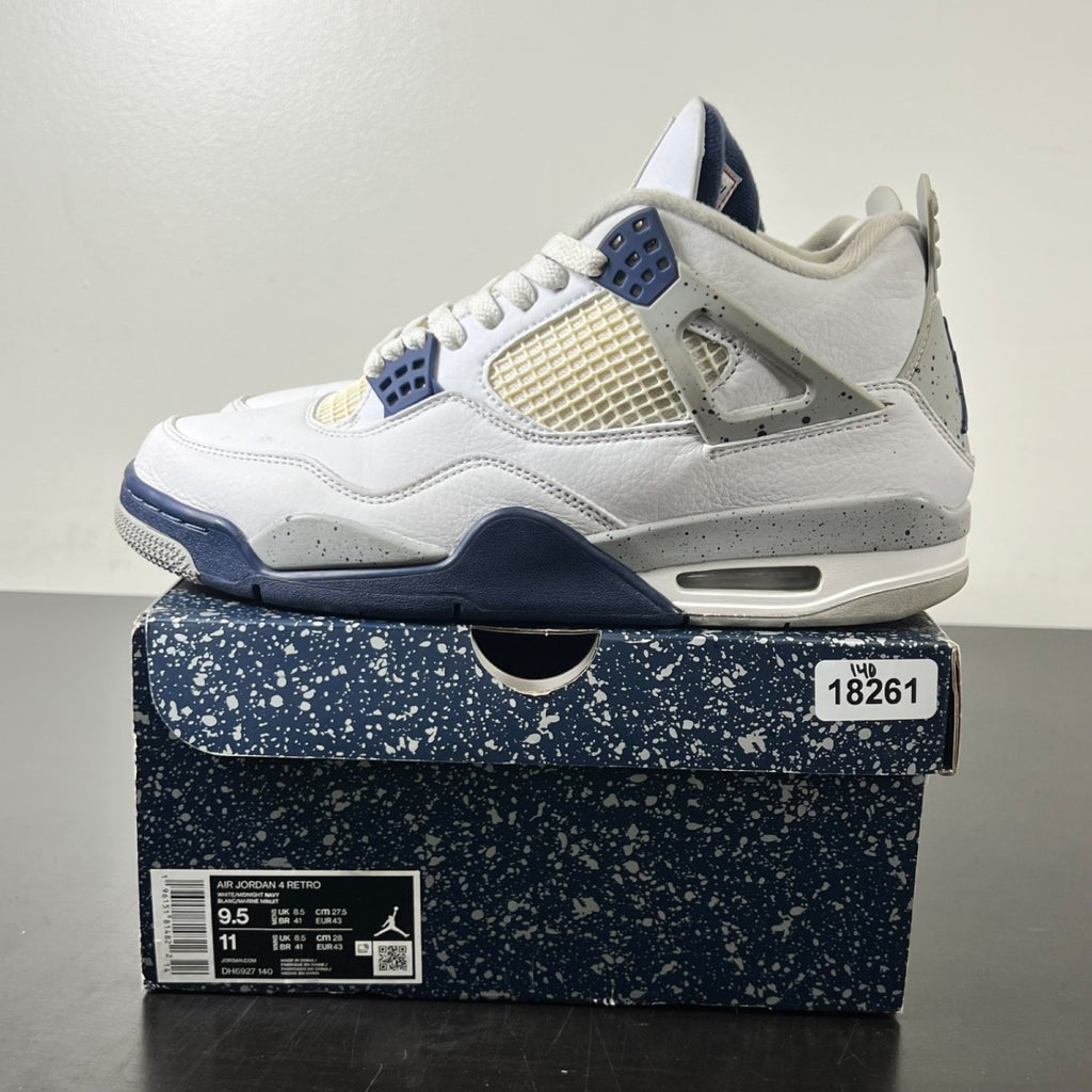 Jordan 4 Retro Midnight Navy 9.5 (Moderately Worn Pre-Owned)JordanWhite/Midnight Navy/Light Smoke Grey-Fire Red - Image 3