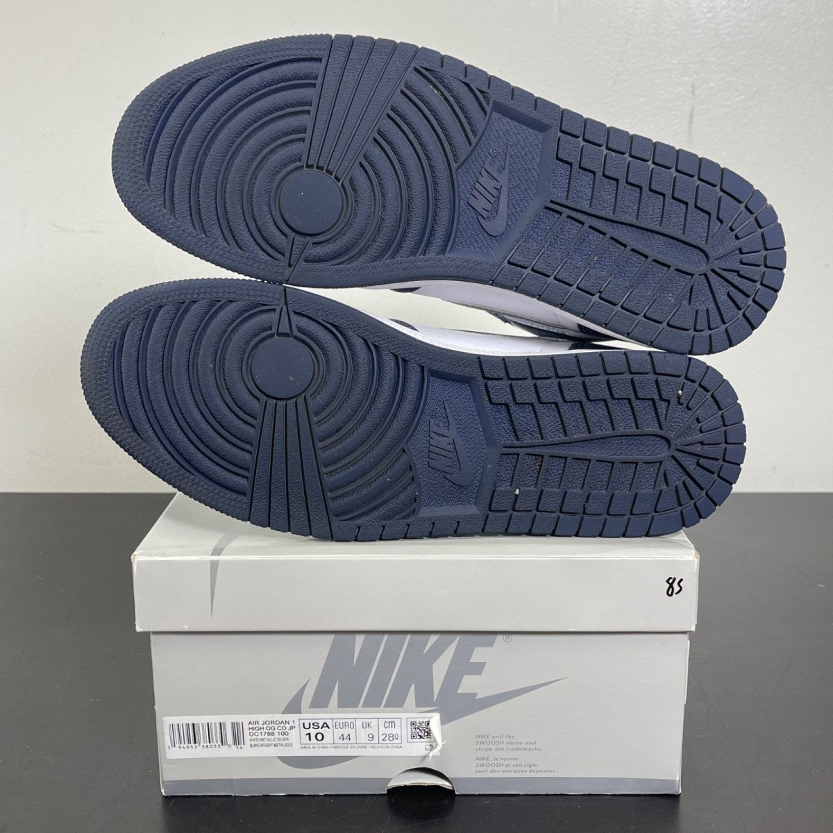 Jordan 1 Retro High CO.JP Midnight Navy (2020) 10 (Moderately Worn Pre-Owned)JordanWhite/Metallic Silver-Midnight Navy - Image 5