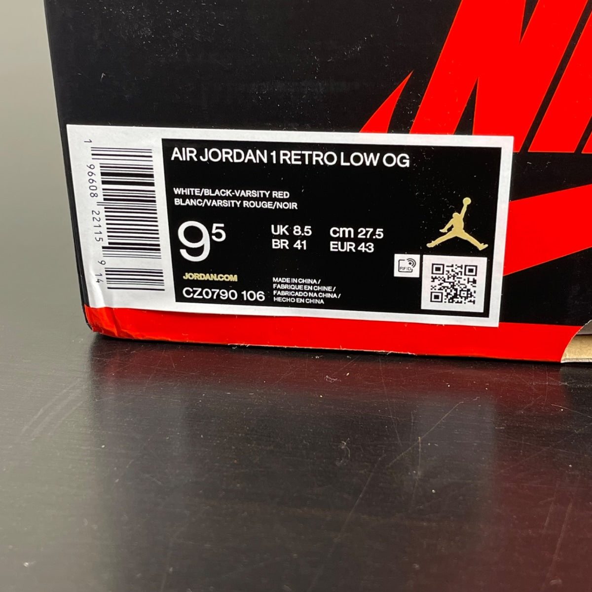 Jordan 1 Retro Low OG Black Toe (2023) 9.5 (Moderately Worn Pre-Owned)JordanWhite/Black/Varsity Red - Image 7