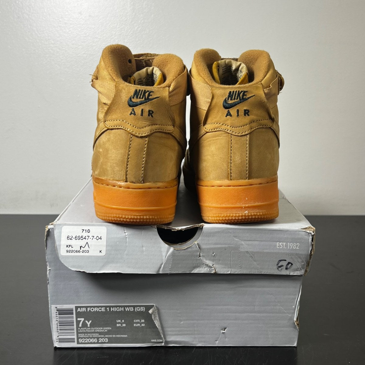 Nike Air Force 1 High Flax (2017) (GS) 7Y (Moderately Worn Pre-Owned)NikeFlax/Flax/Outdoor Green - Image 5