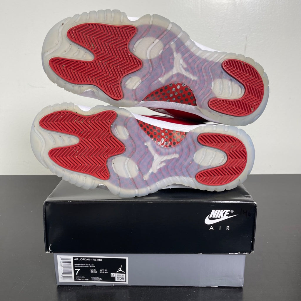 Jordan 11 Retro Cherry (2022) 7 (Moderately Worn Pre-Owned)JordanWhite/Varsity Red/Black - Image 5