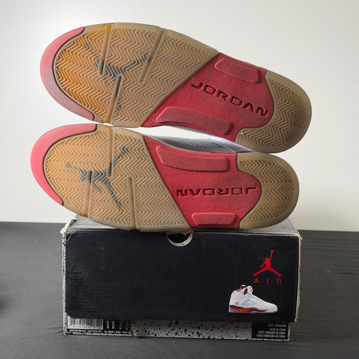 Jordan 5 Retro Fire Red Black Tongue (2013) (Size 11) - aux