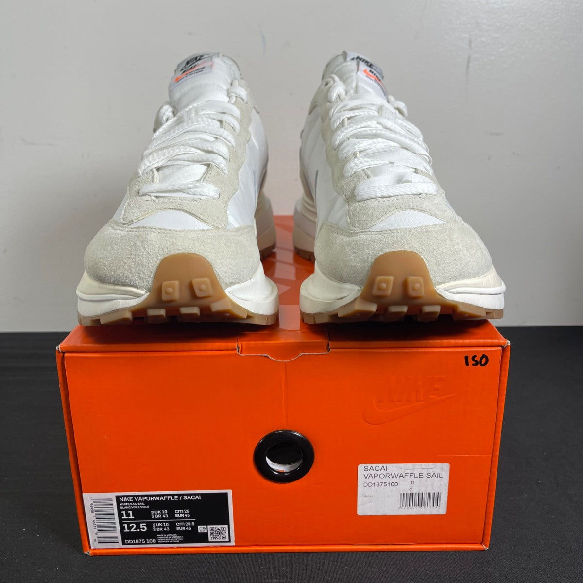 Nike Vaporwaffle sacai Sail Gum 11 (Moderately Worn Pre-Owned)NikeSail/White-White