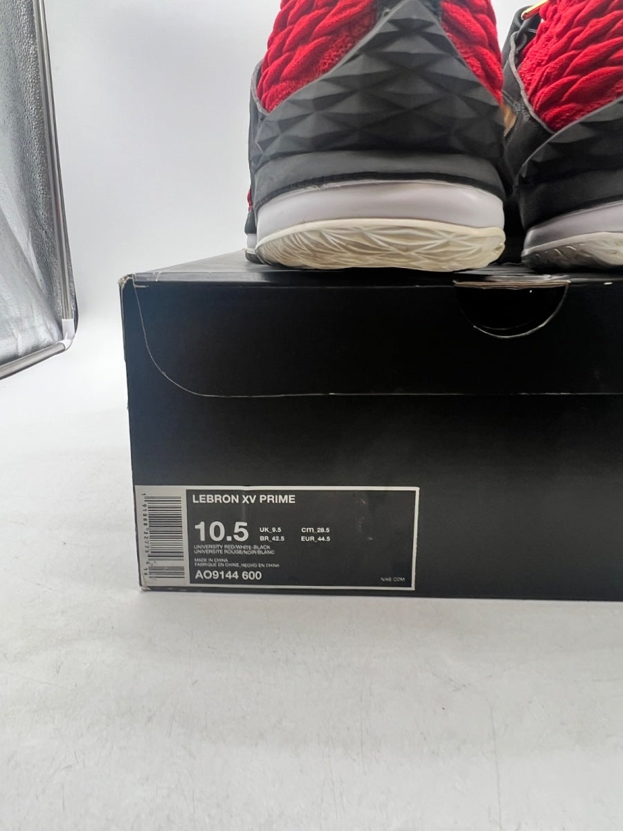 Nike LeBron 15 Red Diamond Turf 10.5 (Moderately Worn Pre-Owned)NikeUniversity Red/White-Black - Image 4