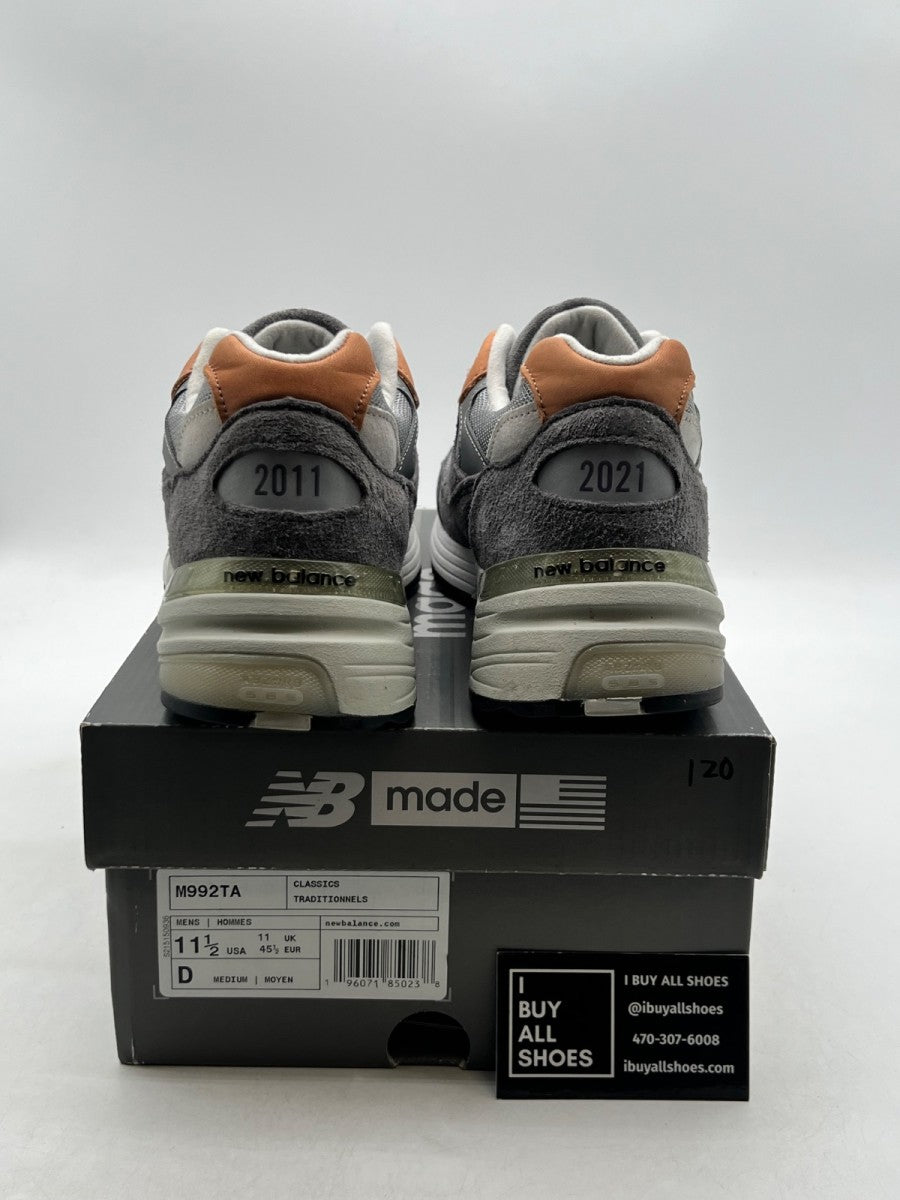 New Balance 992 Todd Snyder 10th Anniversary 9 (Moderately Worn Pre-Owned) - Image 3