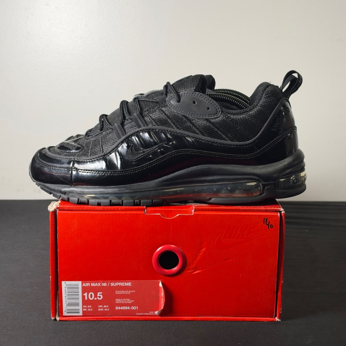 Nike Air Max 98 Supreme Black (Size 10.5) - aux