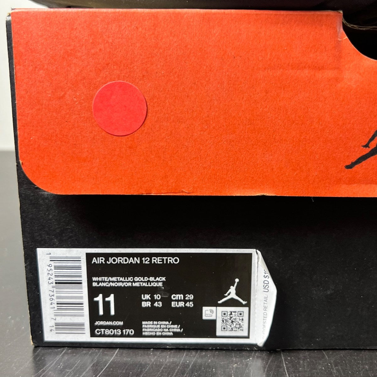 Jordan 12 Retro Royalty Taxi 11 (Lightly Worn Pre-Owned)JordanWhite/Black-Metallic Gold - Image 4