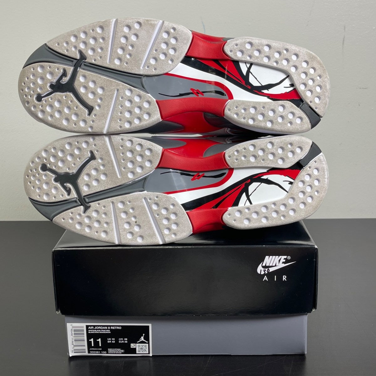 Jordan 8 Retro White True Red (2025) 11 (Moderately Worn Pre-Owned)JordanWhite/Black/True Red - Image 5
