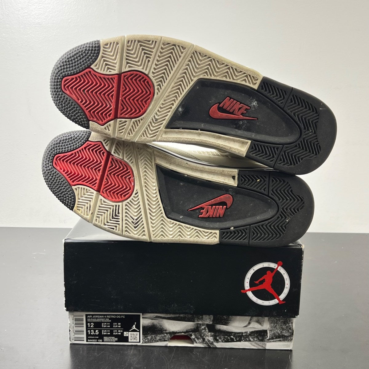 Jordan 4 Retro OG Flight Club 12 (Moderately Worn Pre-Owned)JordanSail/Black/University Red - Image 6