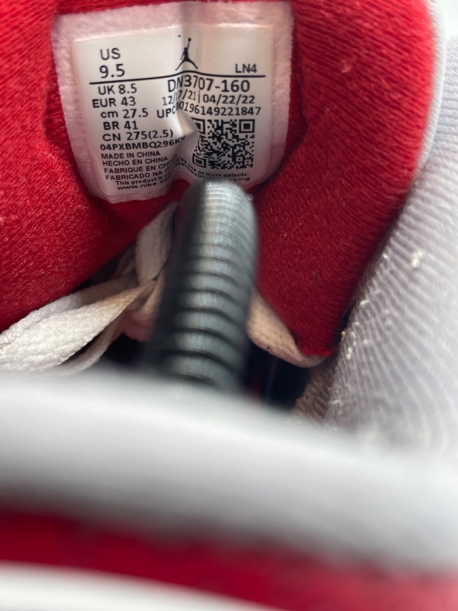 Jordan 3 Retro Fire Red (2022) 9.5 (Moderately Worn Pre-Owned) - Image 8