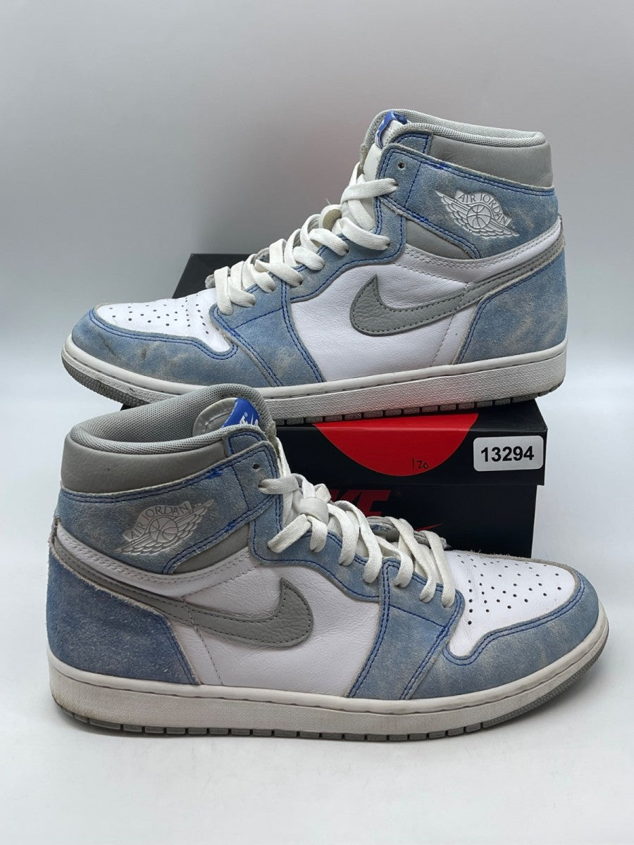 Jordan 1 Retro High OG Hyper Royal (Size 10.5) - Image 1