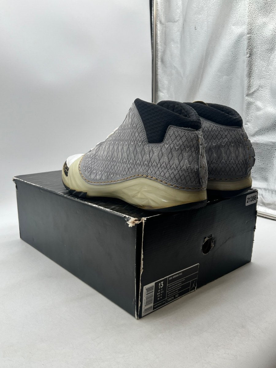 Jordan 23 White Stealth 13 (Moderately Worn Pre-Owned) - Image 4
