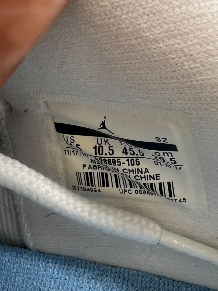 Jordan 11 Retro Low University Blue (2017) 11.5 (Moderately Worn Pre-Owned) - Image 8
