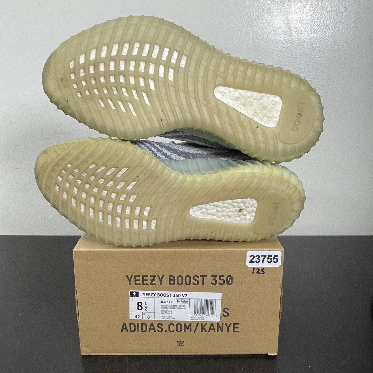 adidas Yeezy Boost 350 V2 Blue Tint 8.5 (Moderately Worn Pre-Owned)adidasBlue Tint/Grey Three/High Risk Red - Image 5