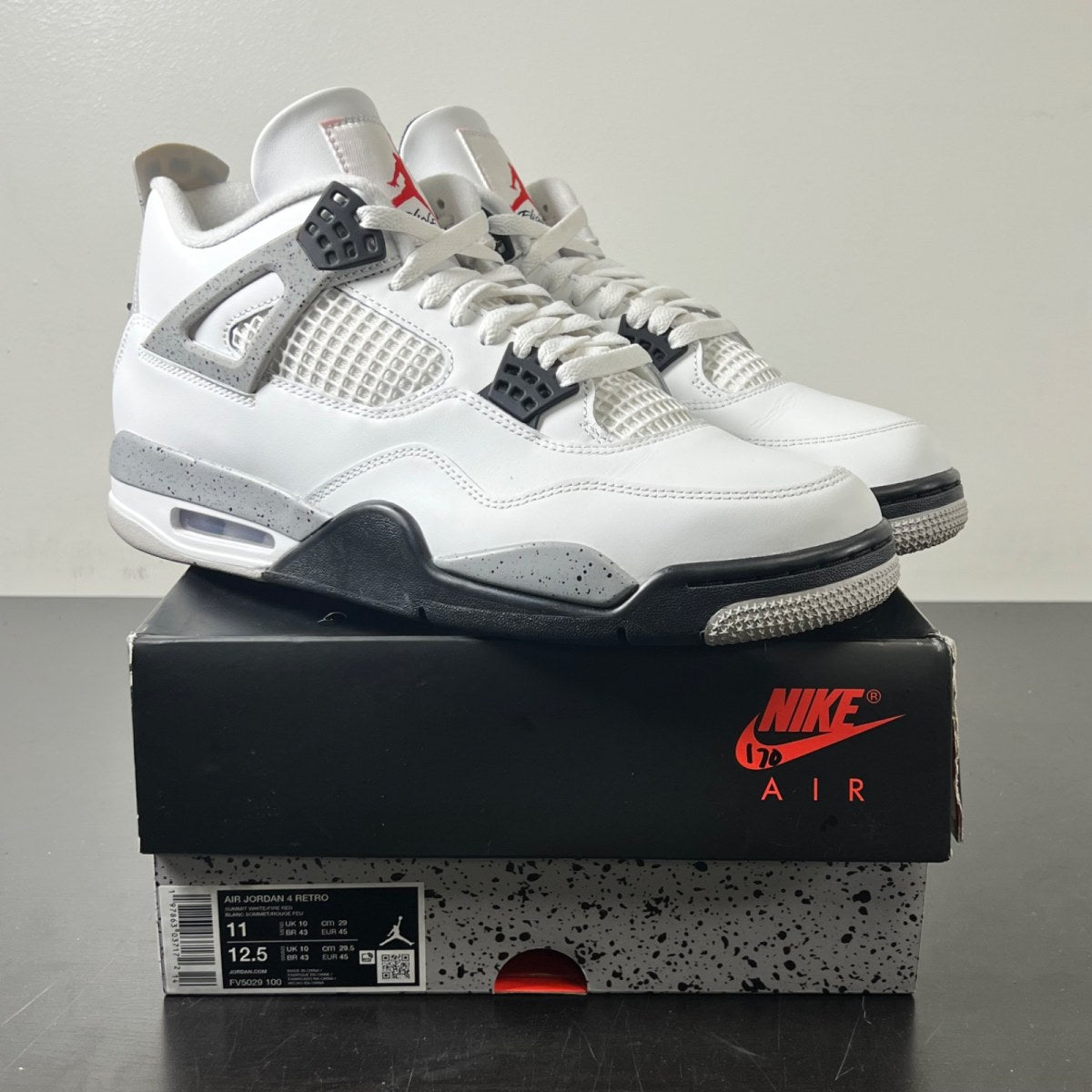 Jordan 4 Retro White Cement (2025) 11 (Lightly Worn Pre-Owned)JordanSummit White/Fire Red-Tech Grey-Black - Image 1