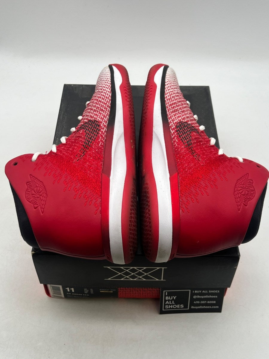 Jordan XXX1 Chicago 11 (Moderately Worn Pre-Owned) - Image 4