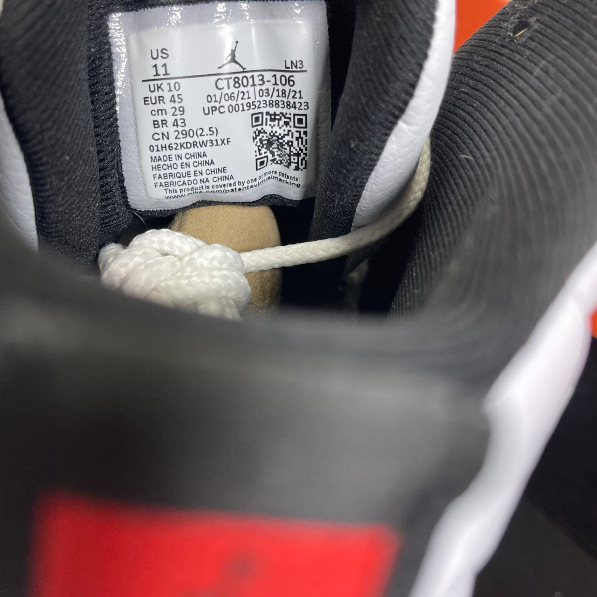 Jordan 12 Retro Twist 11 (Moderately Worn Pre-Owned)JordanWhite/Black-University Red - Image 6