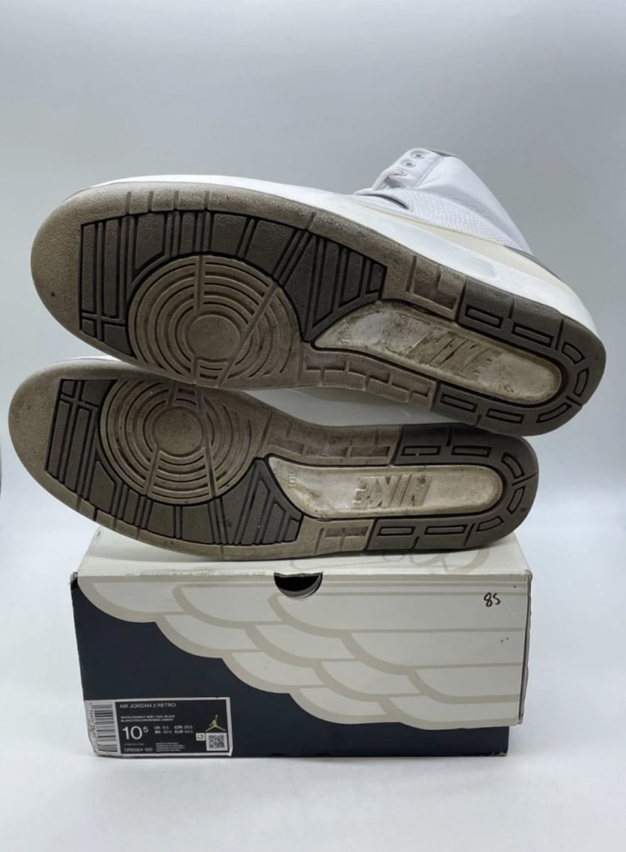 Jordan 2 Retro Cement Grey 10.5 (Moderately Worn Pre-Owned)JordanWhite/Cement Grey/Sail/Black - Image 7