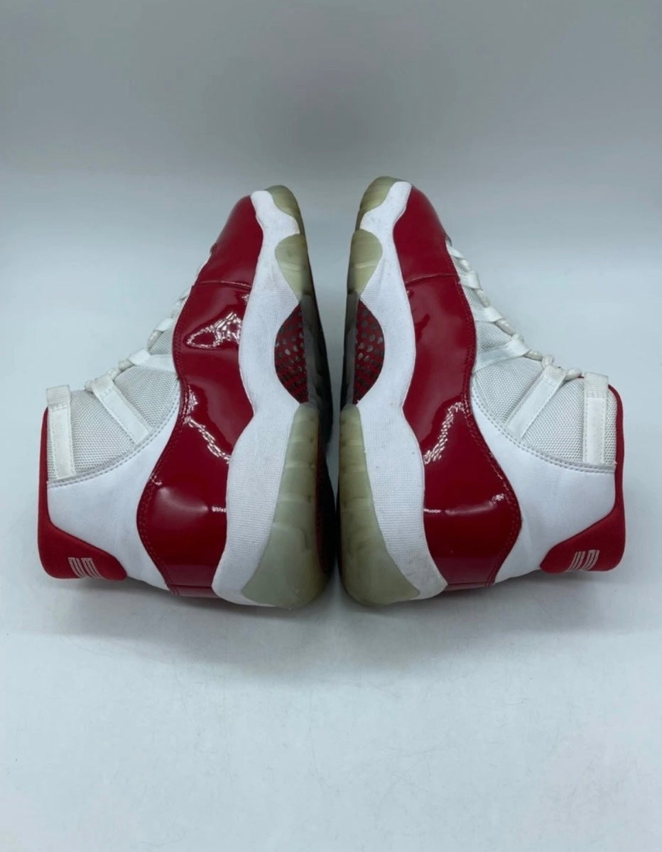 Jordan 11 Retro Cherry (2022) 9.5 (Moderately Worn Pre-Owned)JordanWhite/Varsity Red/Black - Image 8