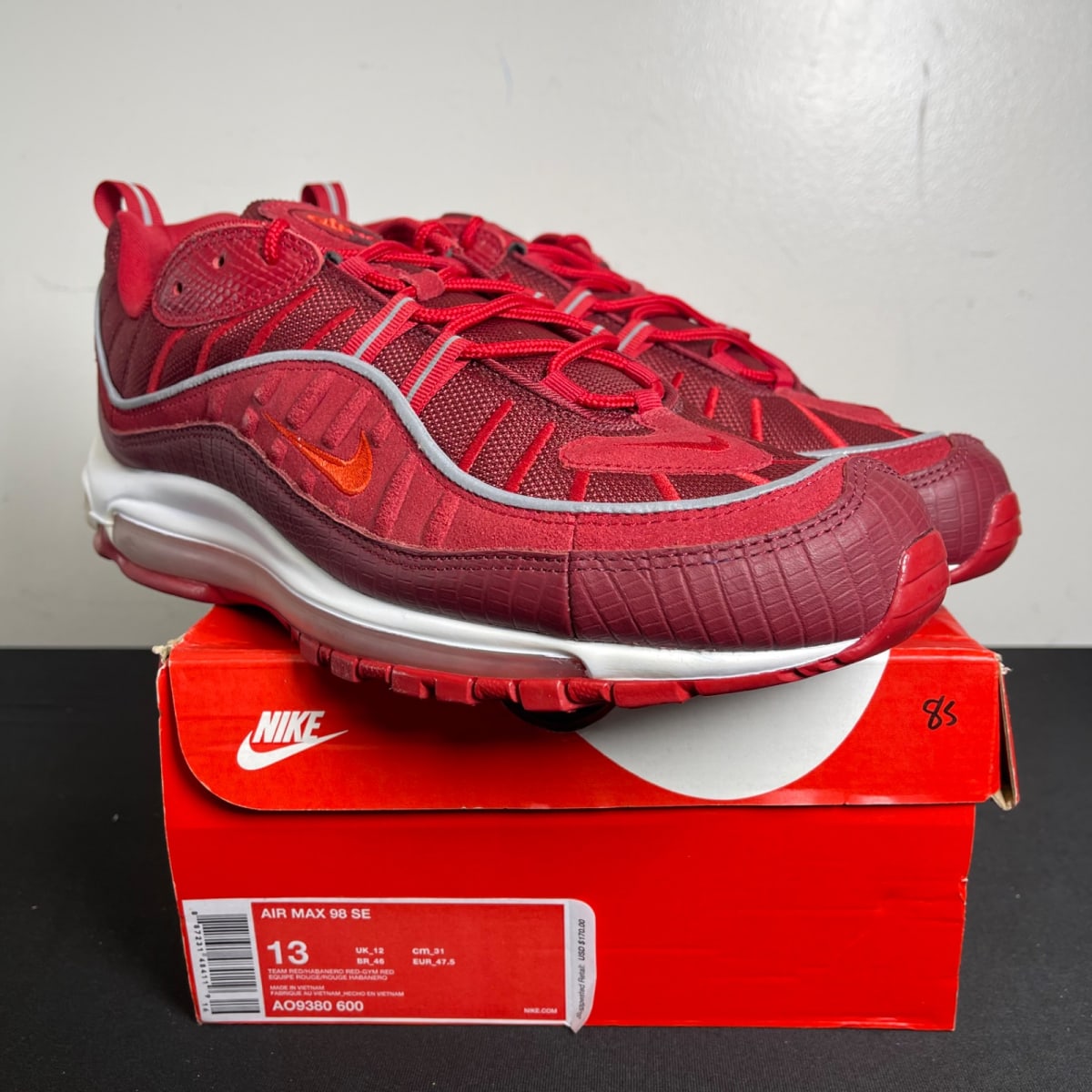 Nike Air Max 98 Triple Red (Size 13) - aux
