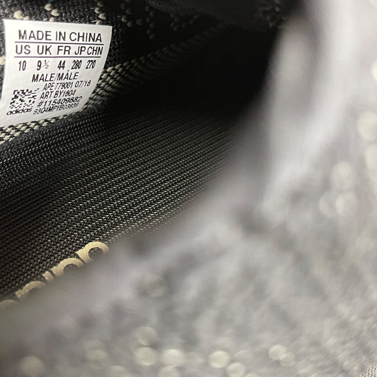 adidas Yeezy Boost 350 V2 Core Black White 10 (Moderately Worn Pre-Owned)adidasCore Black/Core White/Core Black - Image 6